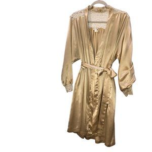 Eve Hillman Vintage 1960s tan cream lace trim bathrobe peignor S satin